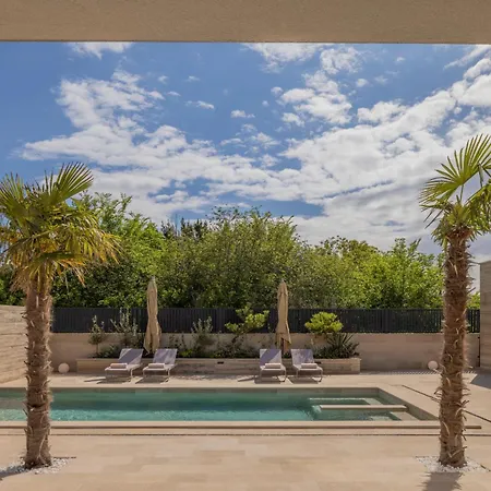 Semesterbostad Salt And Stone