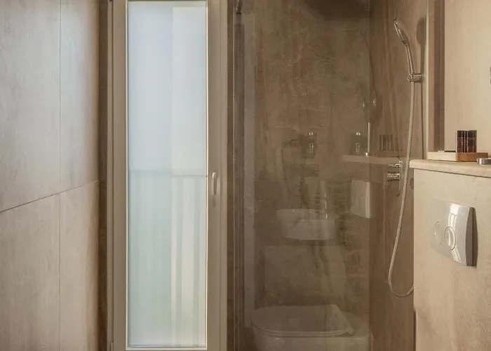 Salt And Stone Semesterbostad Nin