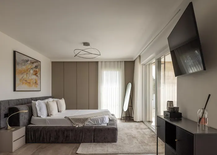 Salt And Stone * Nin