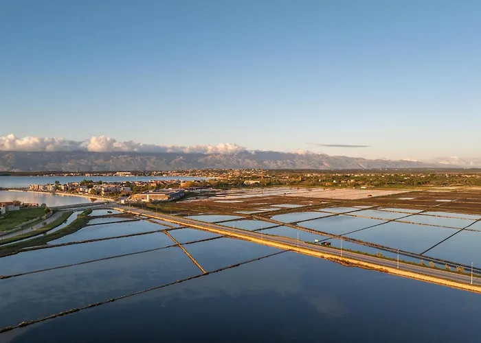 Дом отдыха Salt And Stone Нин