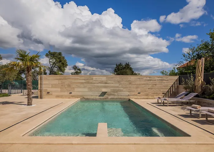 Salt And Stone * Nin